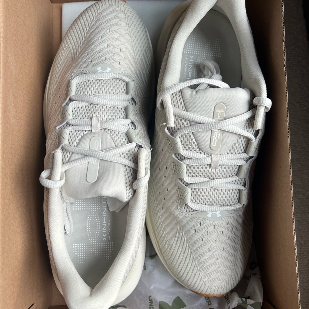 Under Armour Women's Infinite Pro Running Shoes Summit White/Khaki Base - Picture 4 of 6